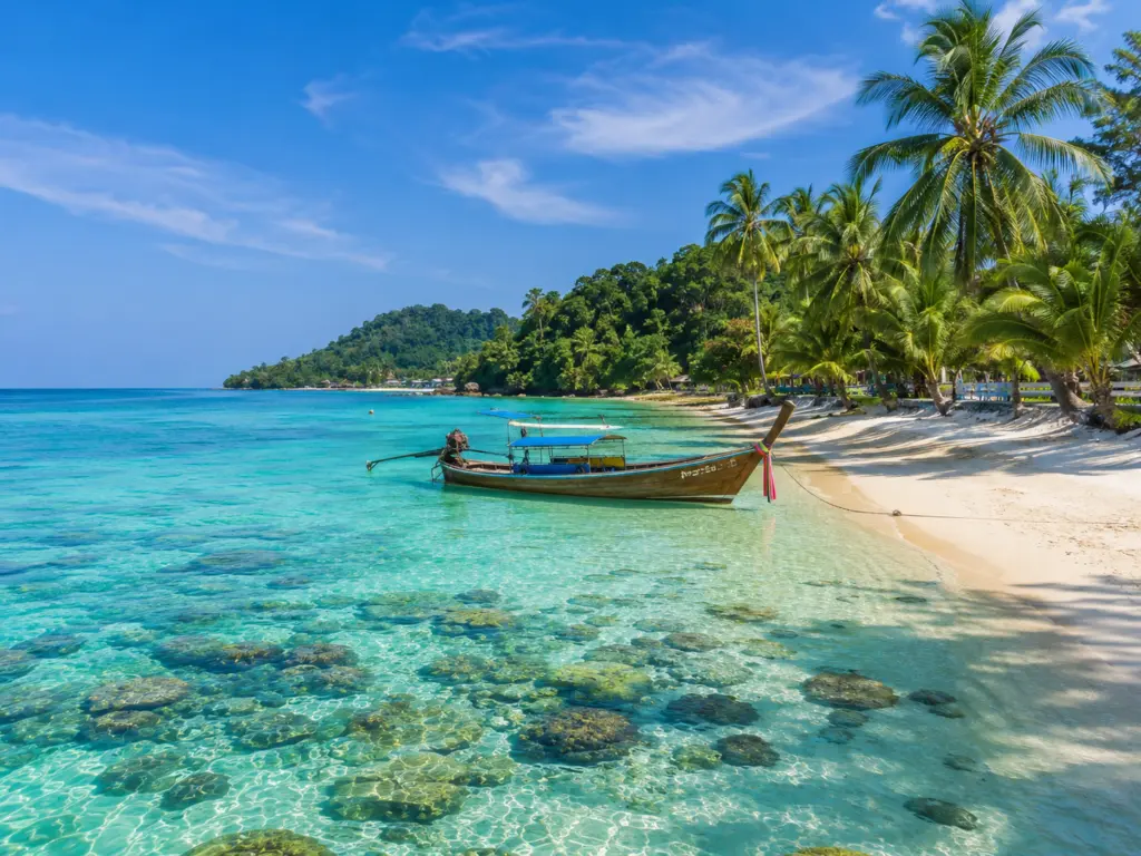 phi phi island